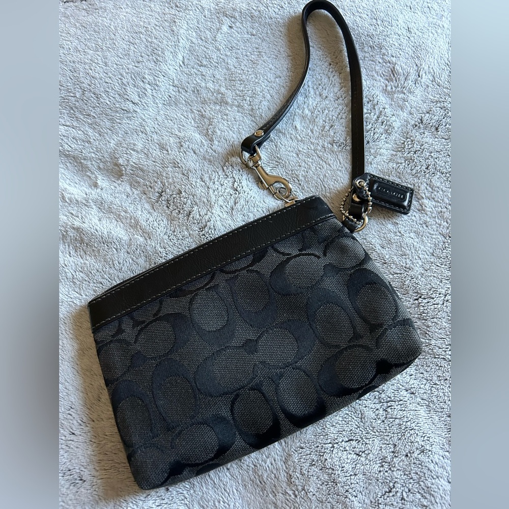 Coach Wristlet - Picture 2 of 5